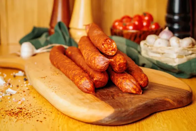 Cârnați de mangaliță