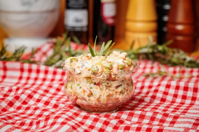 Salată de boeuf